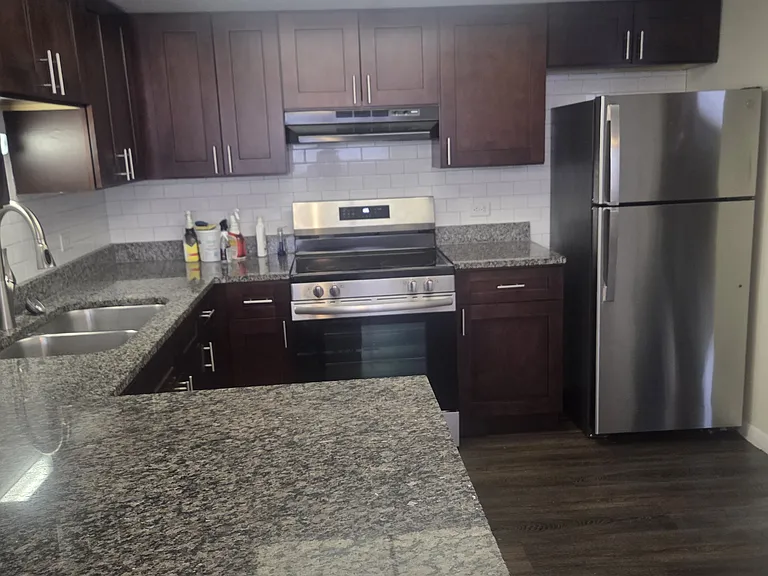 3931 W 115th St #2E — Photo 2