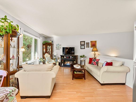 3rd image of 5761 Wharf Ave #38