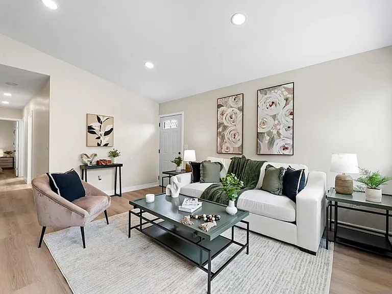 5515 Lauretta St — Photo 4