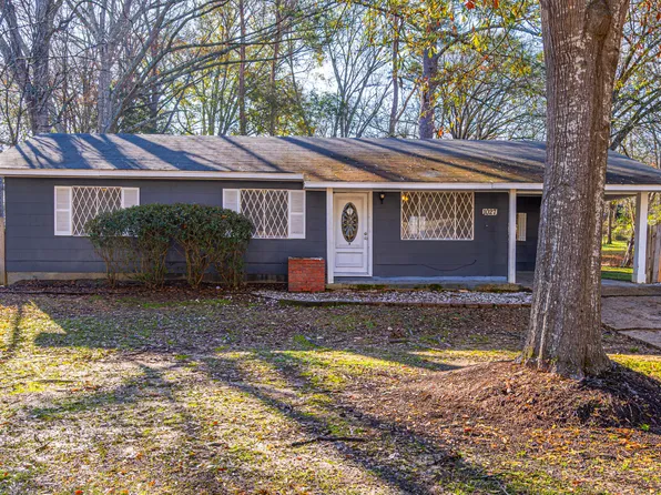 1027 Brookley St, Jackson, MS 39212