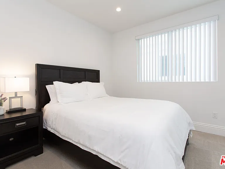 907 S Shenandoah St #302 — Photo 14