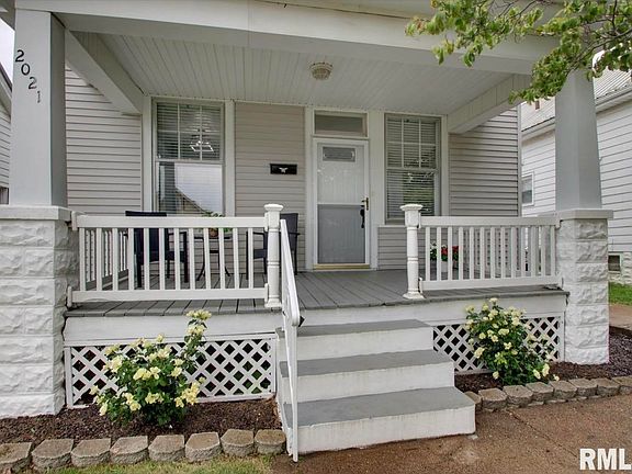 3rd image of 2021 Cherry St
