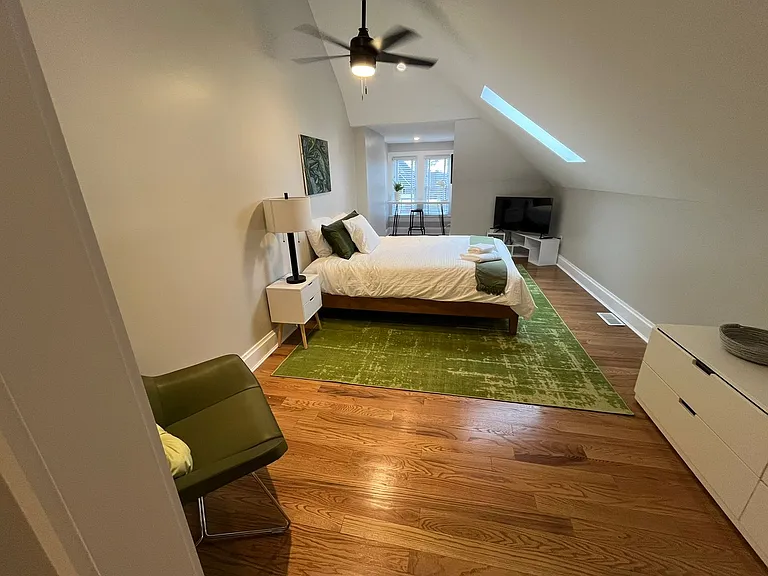 Dennison Ave 866-868 CR — Photo 41