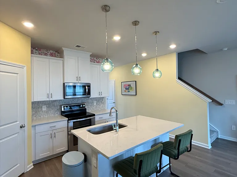 5553 Worrell Way — Photo 3