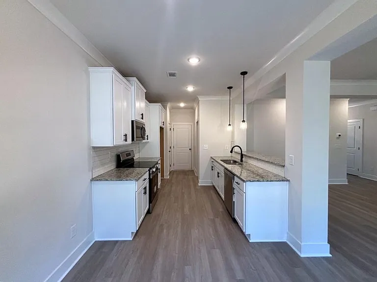 4526 Highland Gate Pkwy — Photo 5