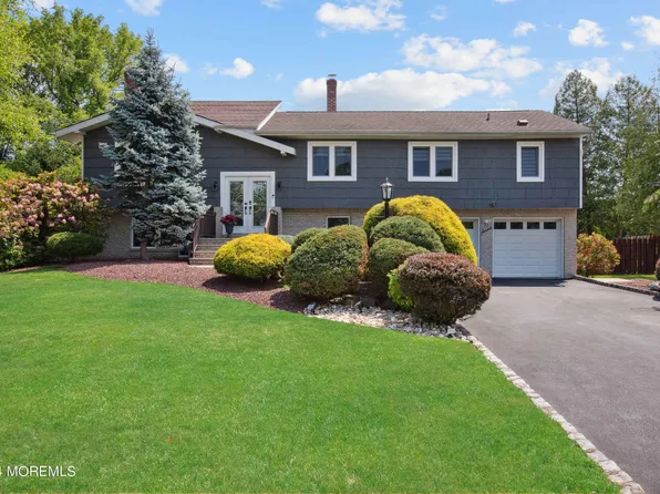 7 Birmingham Drive, Manalapan, NJ 07726