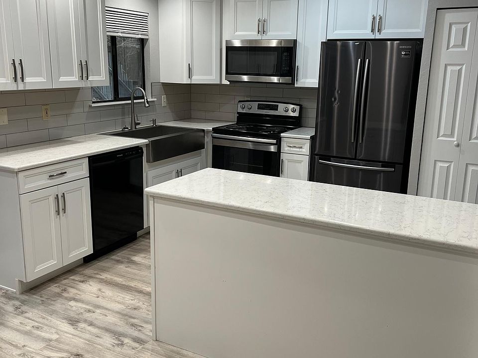 1st image of 5234 NW Sealpoint Ln