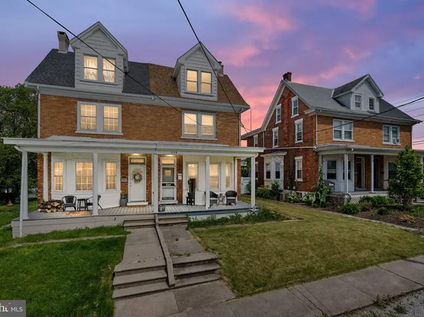 229 S Home Ave, Topton, PA 19562