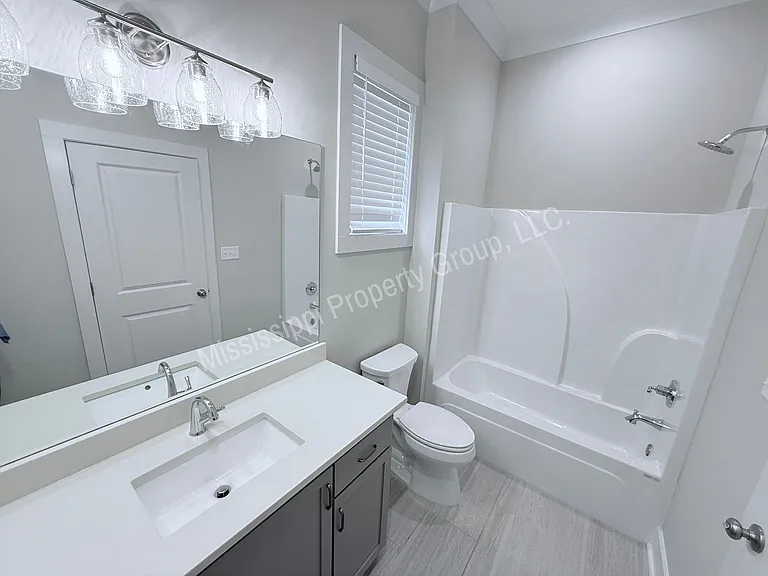 1402 Pleasant Dr — Photo 11