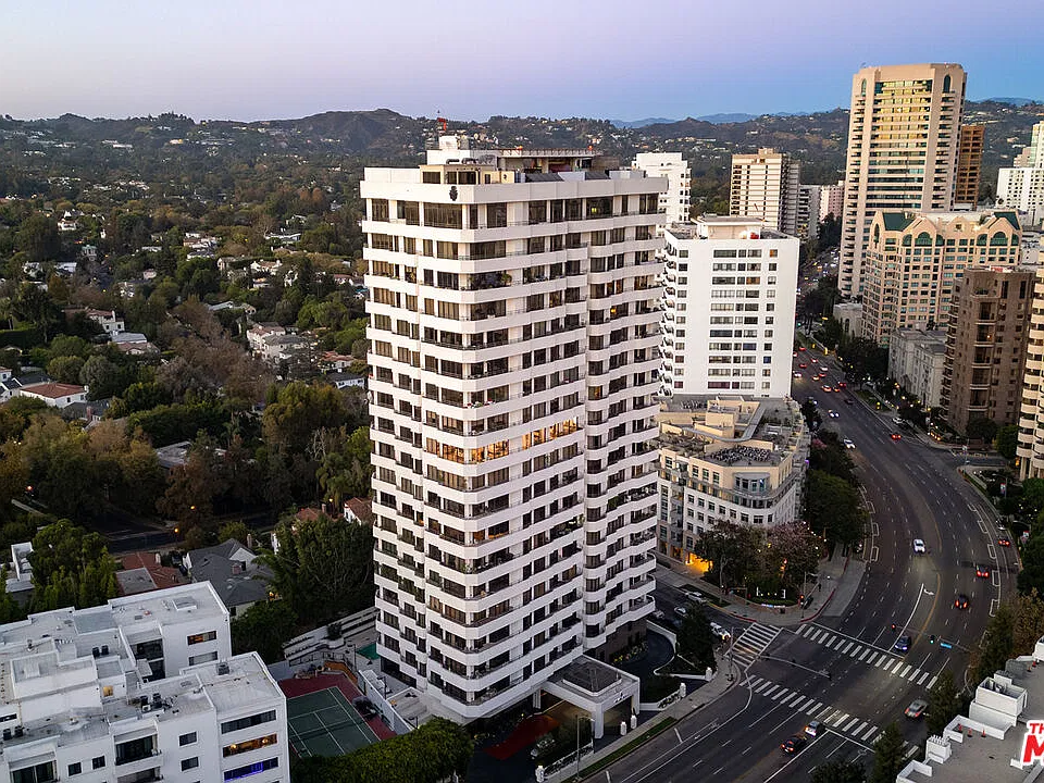 10601 Wilshire Blvd #1602
