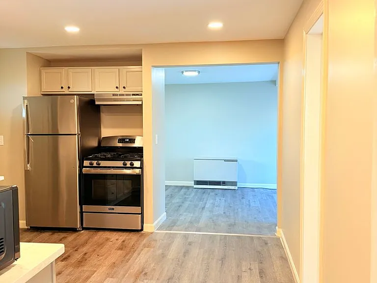 Pet-friendly Apartments for Rent in Hartford, VT! — Photo 18