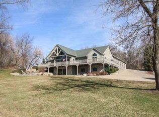 7525 Glen Rd, Deforest, WI 53532