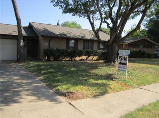 1711 Carlisle St, Irving, TX 75062