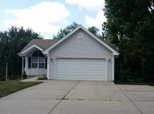 1312 N Forest Ln, Liberty, MO 64068