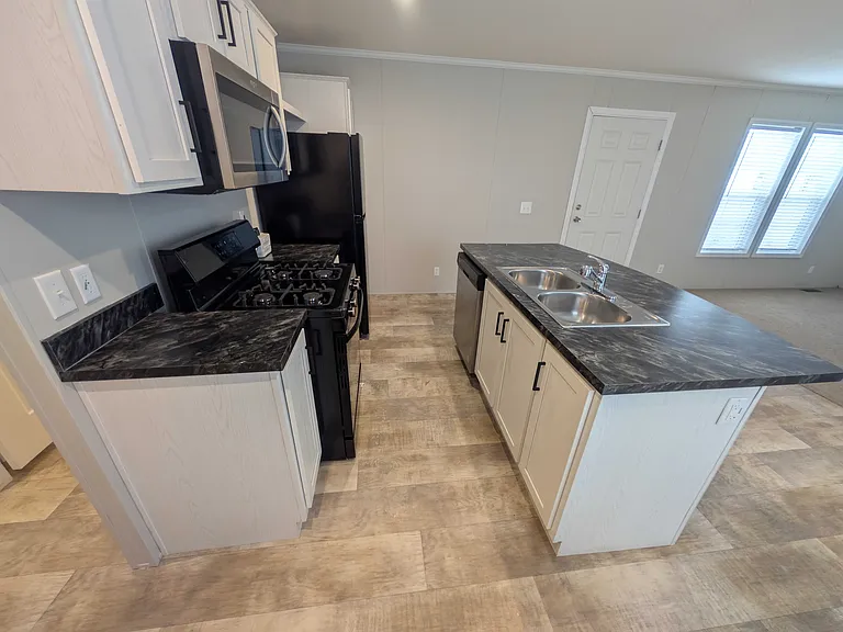 38000 Le Chateau Blvd #339 — Photo 20
