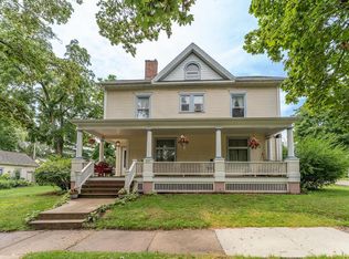 821 Oak St, Baraboo, WI 53913