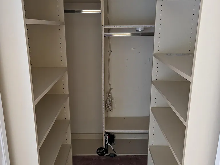 220 Hampshire Dr #220 — Photo 15
