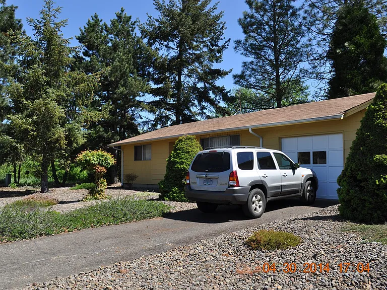 3215 NE Lancaster St — Photo 1