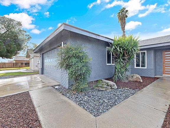 5th image of 609 S Acacia Drive
