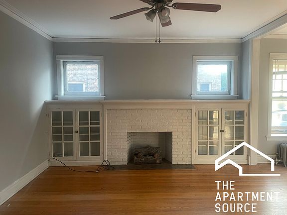 2nd image of 1909 W Argyle St APT 3