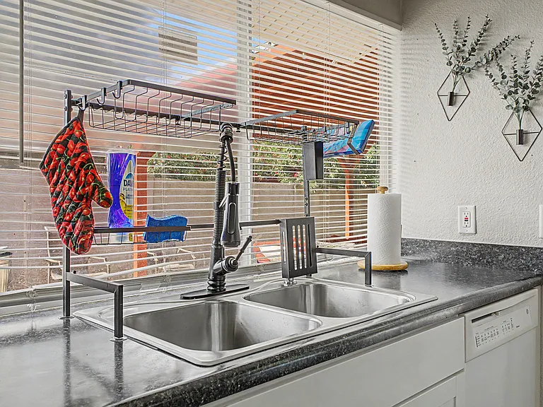 8932 N 56th Dr — Photo 14