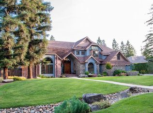 5533 W Grove Ct, Visalia, CA 93291