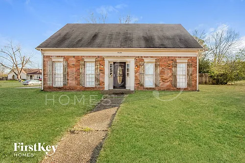 4644 Winter Park Dr Photo 1