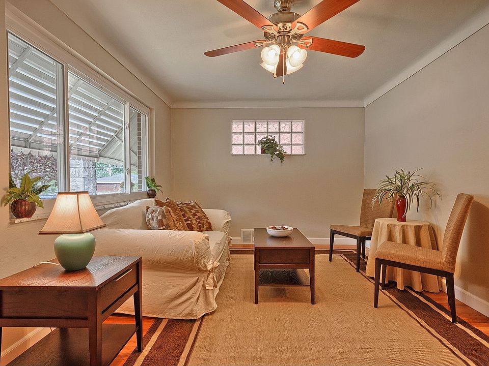 1st image of 3889 Fairview Ave
