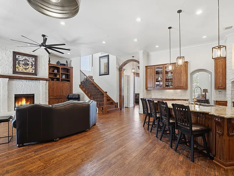 3417 Madison Ct — Photo 5