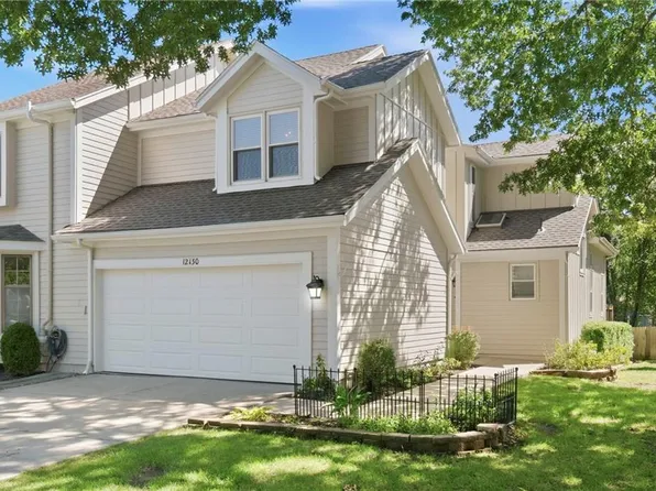 12130 England St, Overland Park, KS 66213