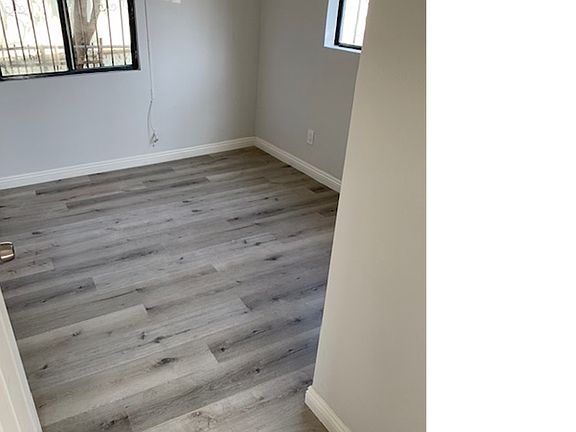 3rd image of 10811 Wilmington Ave #10811