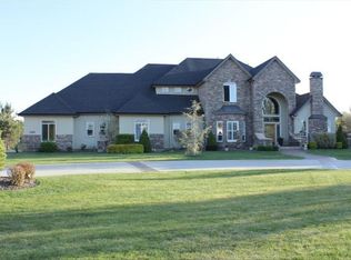 10481 W Heceta Head Dr, Garden City, ID 83714