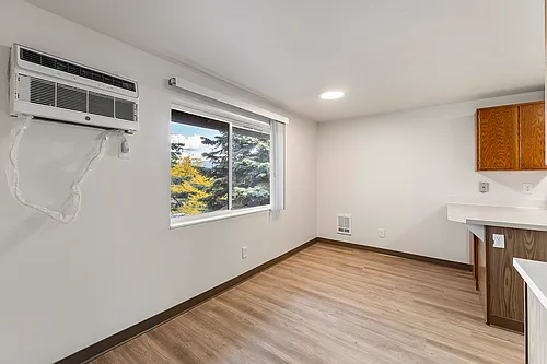 Alki Court Apartments Photo 1