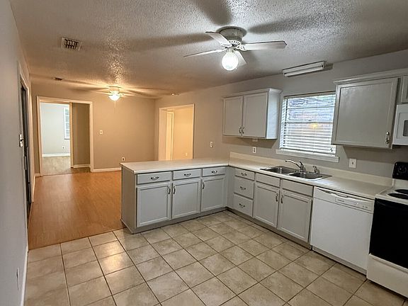 4th image of 2693 Miccosukee Rd