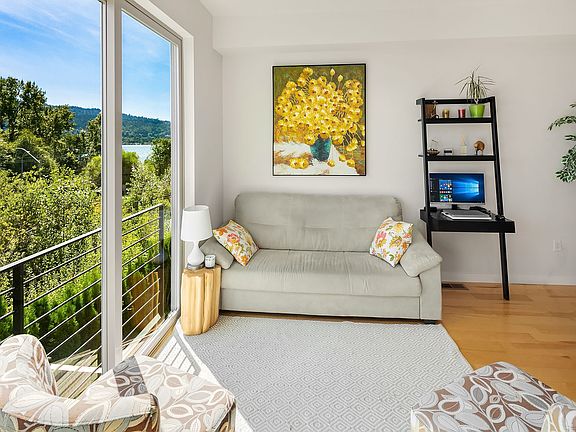5th image of 4241 214th Pl SE Unit 74