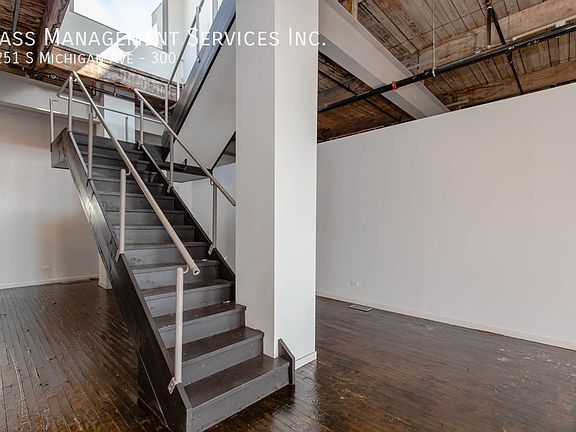 5th image of 2251 S Michigan Ave Ste 300