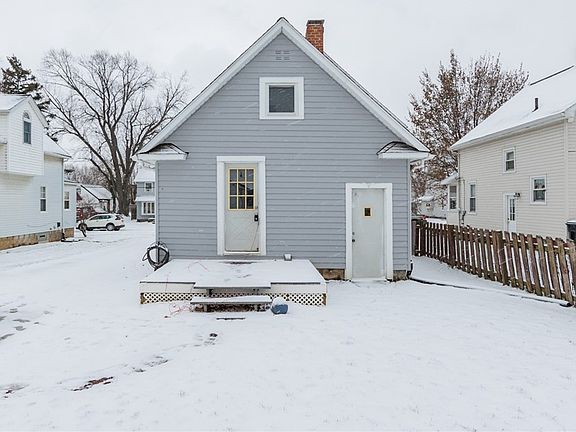 5th image of 419 Courtland St