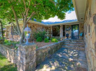 801 Marston Dr, Edmond, OK 73034