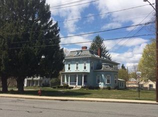 131 Bedford Rd APT 1, Woburn, MA 01801