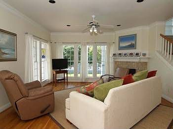1st image of 101 Pine Valley Dr
