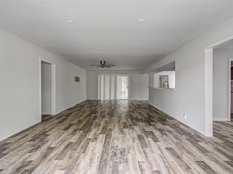 5507 Braesvalley Dr — Photo 9
