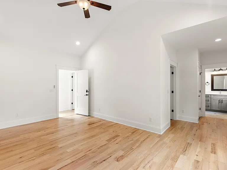 407 Scott Ave #A — Photo 6