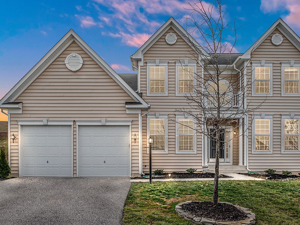 1st image of 11 Woodford Dr