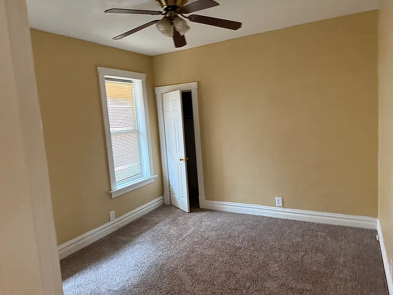 4711 Lewis Pl — Photo 4