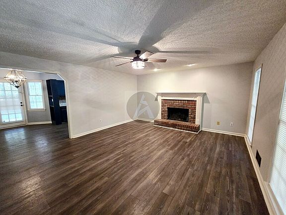 4th image of 43 Regent Ct