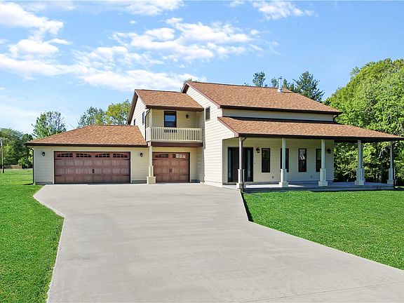 2nd image of 19 Tammy Dale Ln