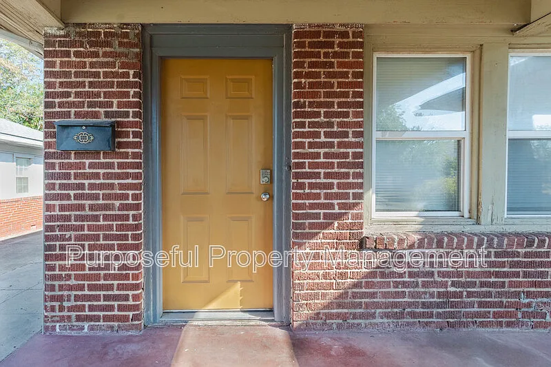 2313 NW 16th St