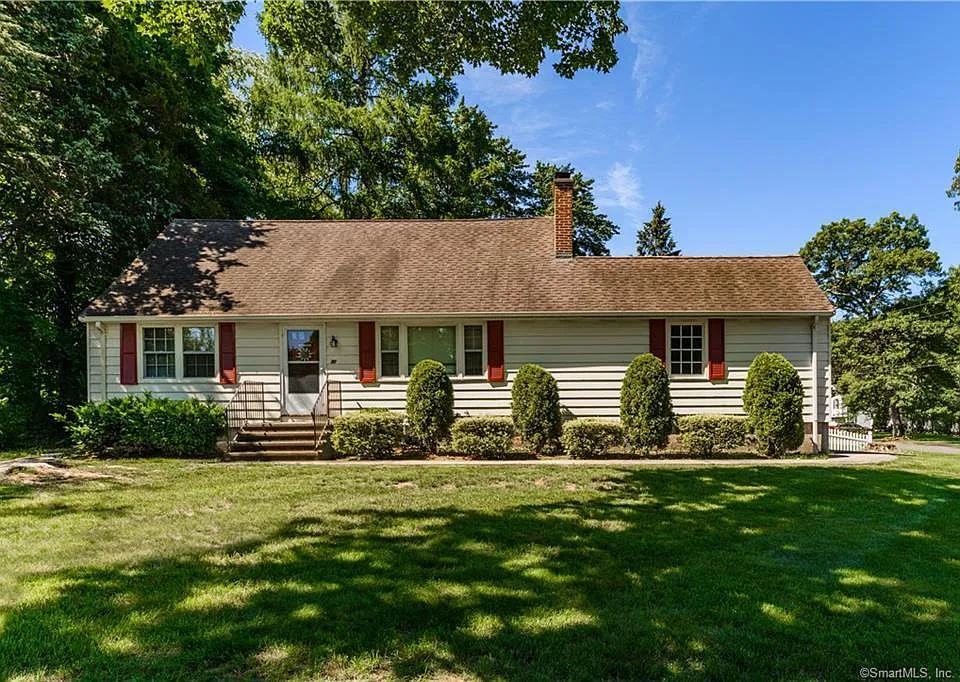 80 Klarman Dr