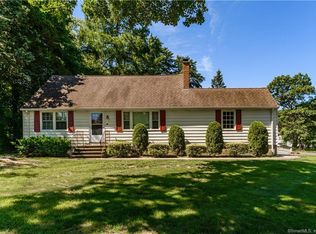80 Klarman Dr, Hamden, CT 06518