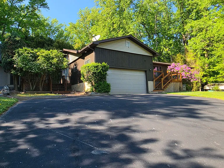 5263 Turkey Point Rd — Photo 1
